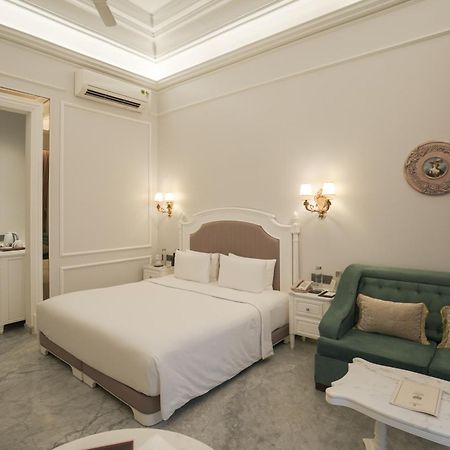 Hotel Hillock أحمد أباد المظهر الخارجي الصورة