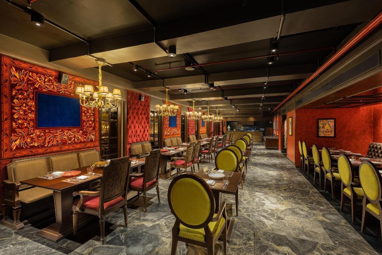 Hotel Hillock أحمد أباد المظهر الخارجي الصورة