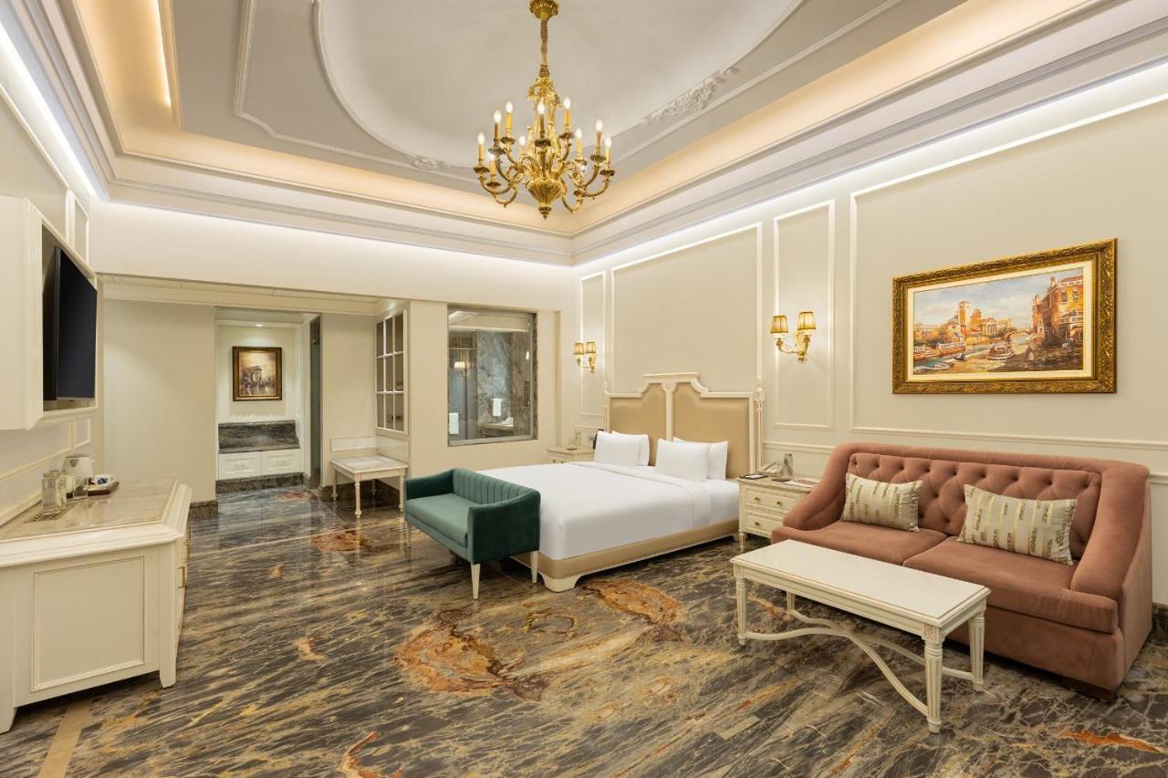 Hotel Hillock أحمد أباد المظهر الخارجي الصورة