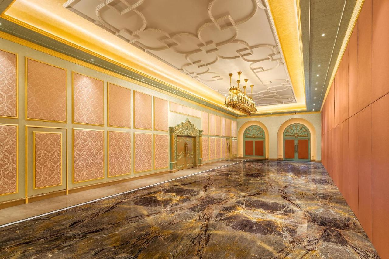 Hotel Hillock أحمد أباد المظهر الخارجي الصورة