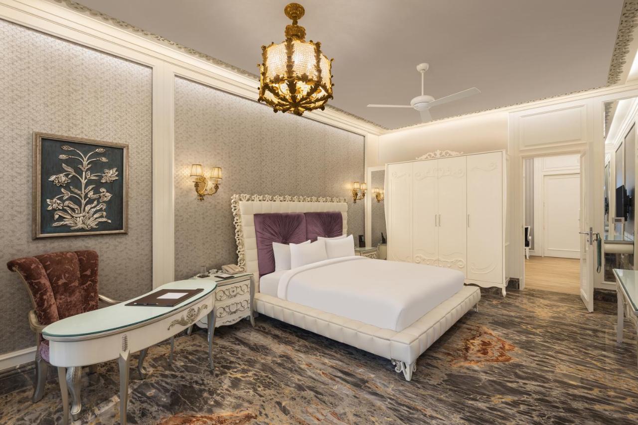 Hotel Hillock أحمد أباد المظهر الخارجي الصورة
